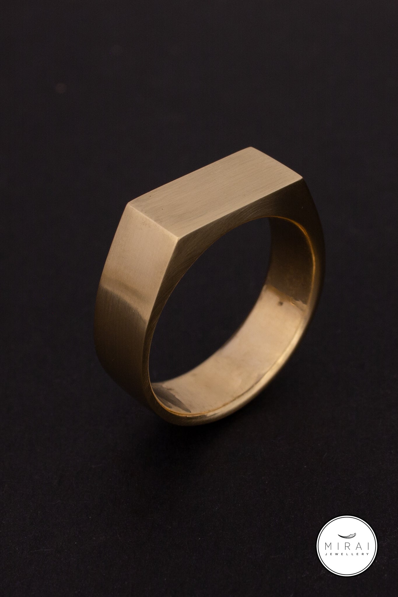 Taira - Flat Top Ring