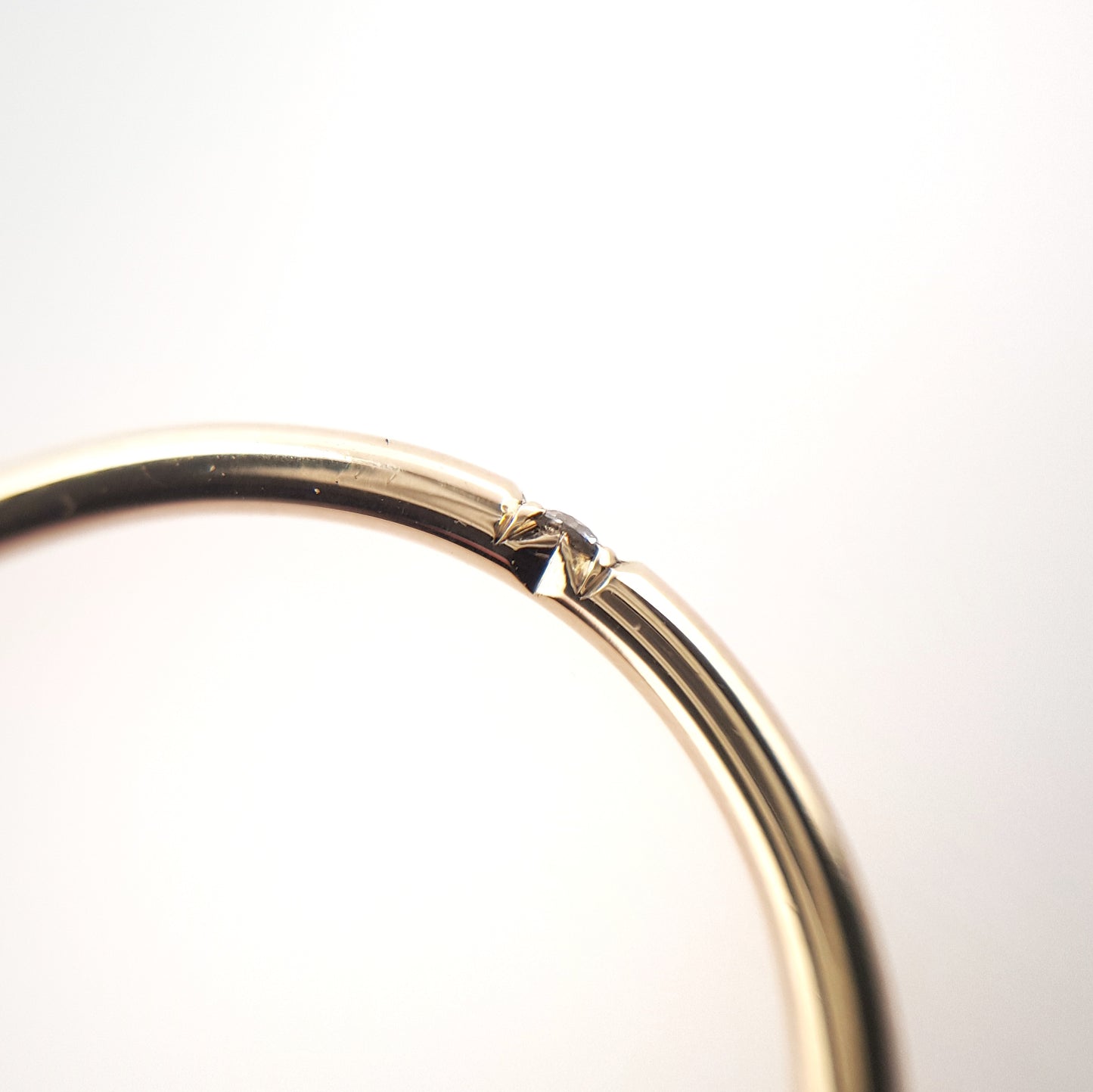 The Minimalist diamond ring