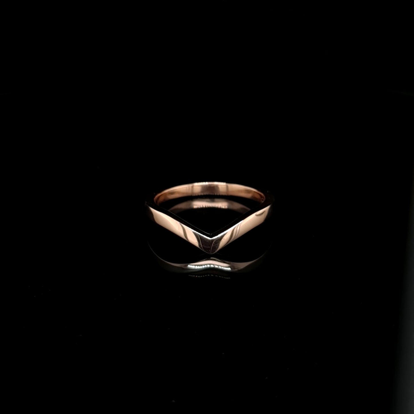 9ct rose gold V-shape ring