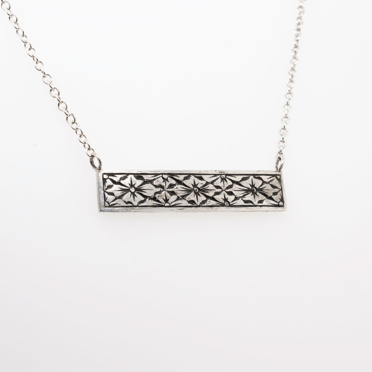 Hand engraved flower pattern necklace 45cm