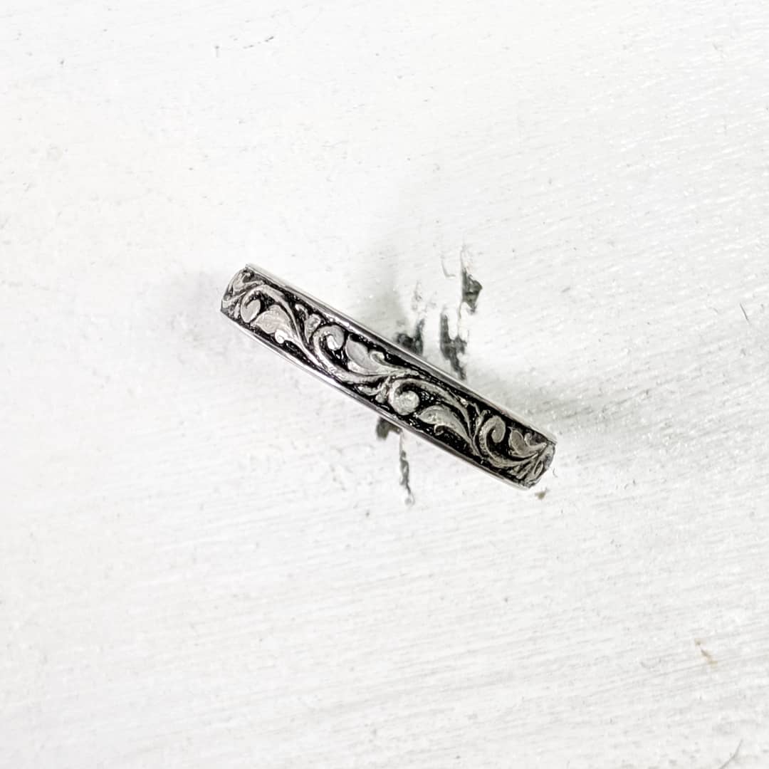 Sculpted Scrollwork Ring - 4mm Width
