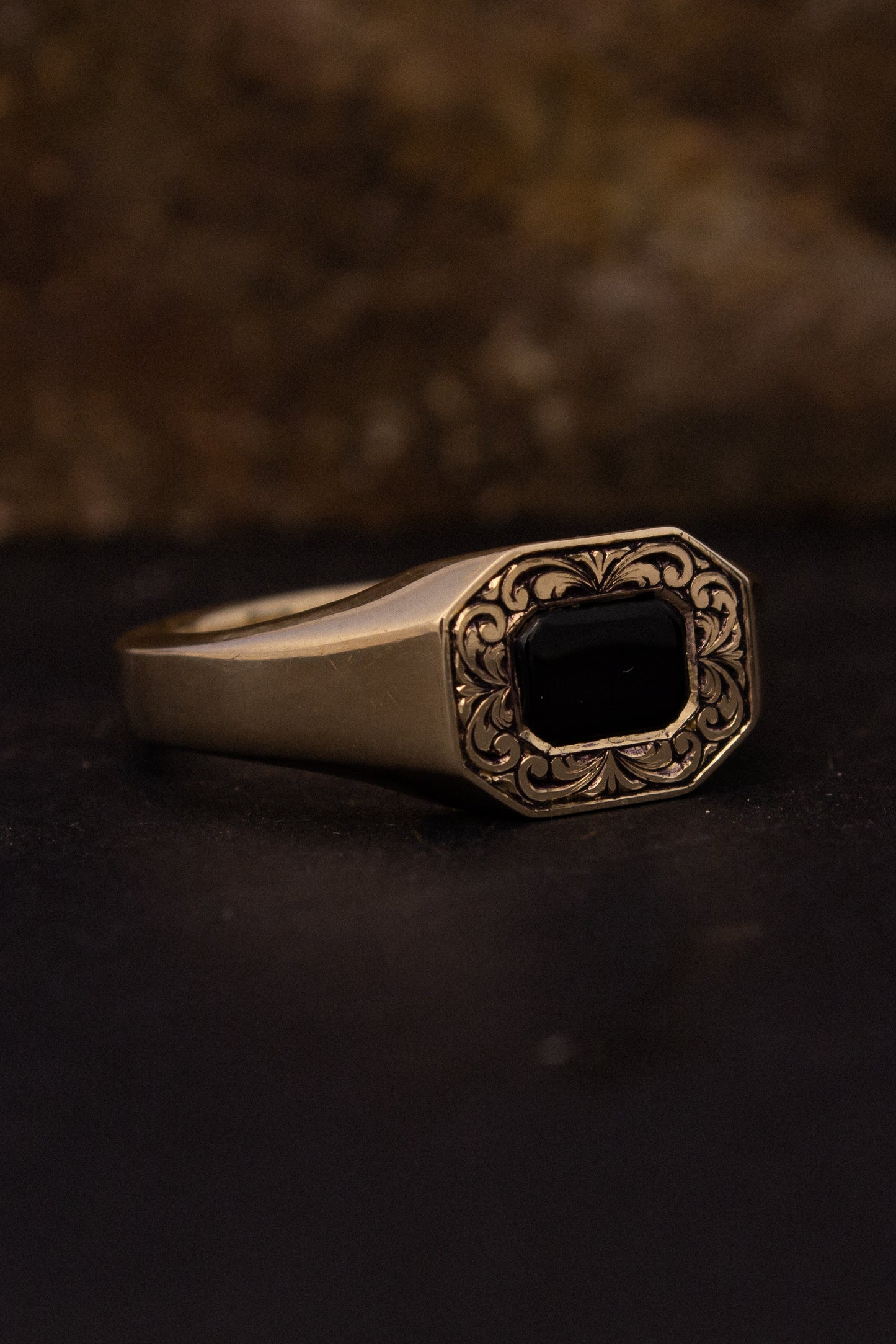 Onyx with Scrollwork Gold Ring