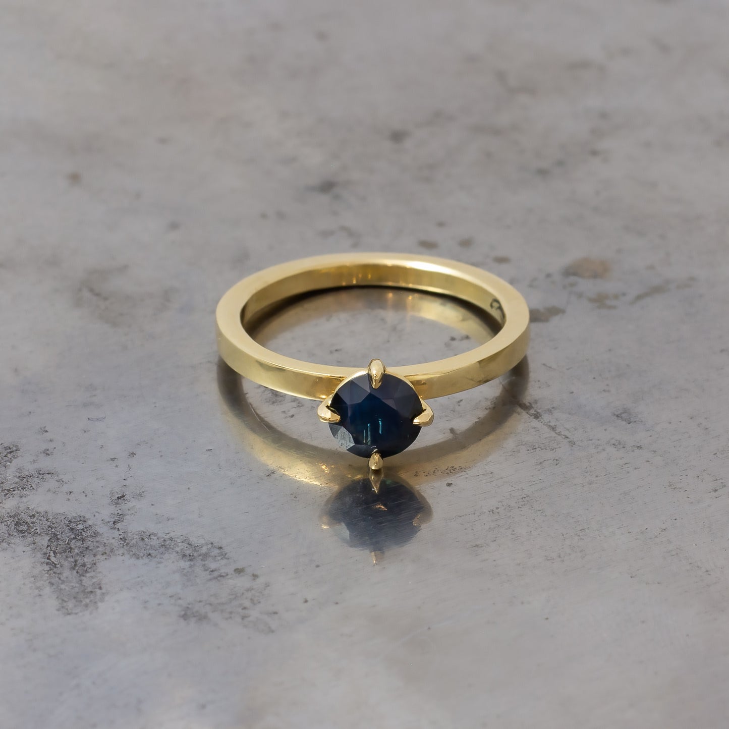 4- Claw Australian Sapphire Ring