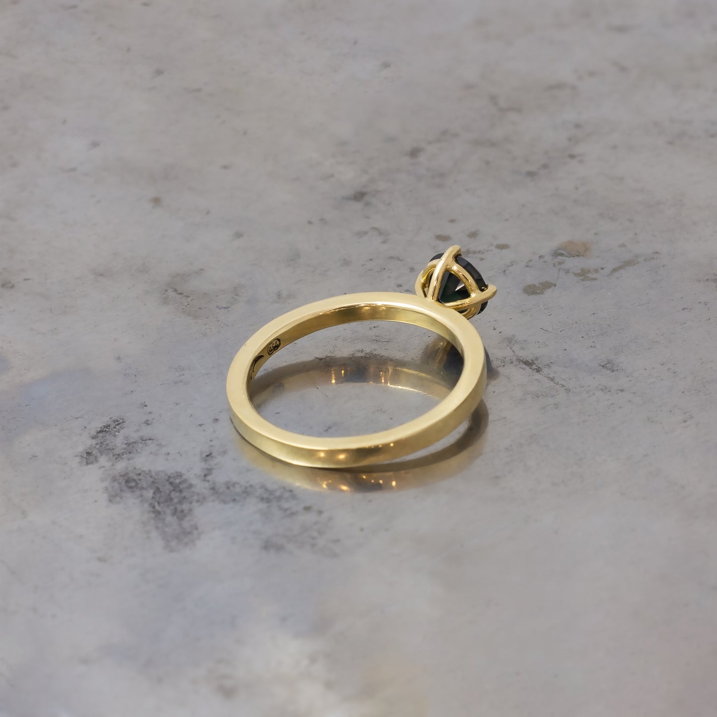 4- Claw Australian Sapphire Ring