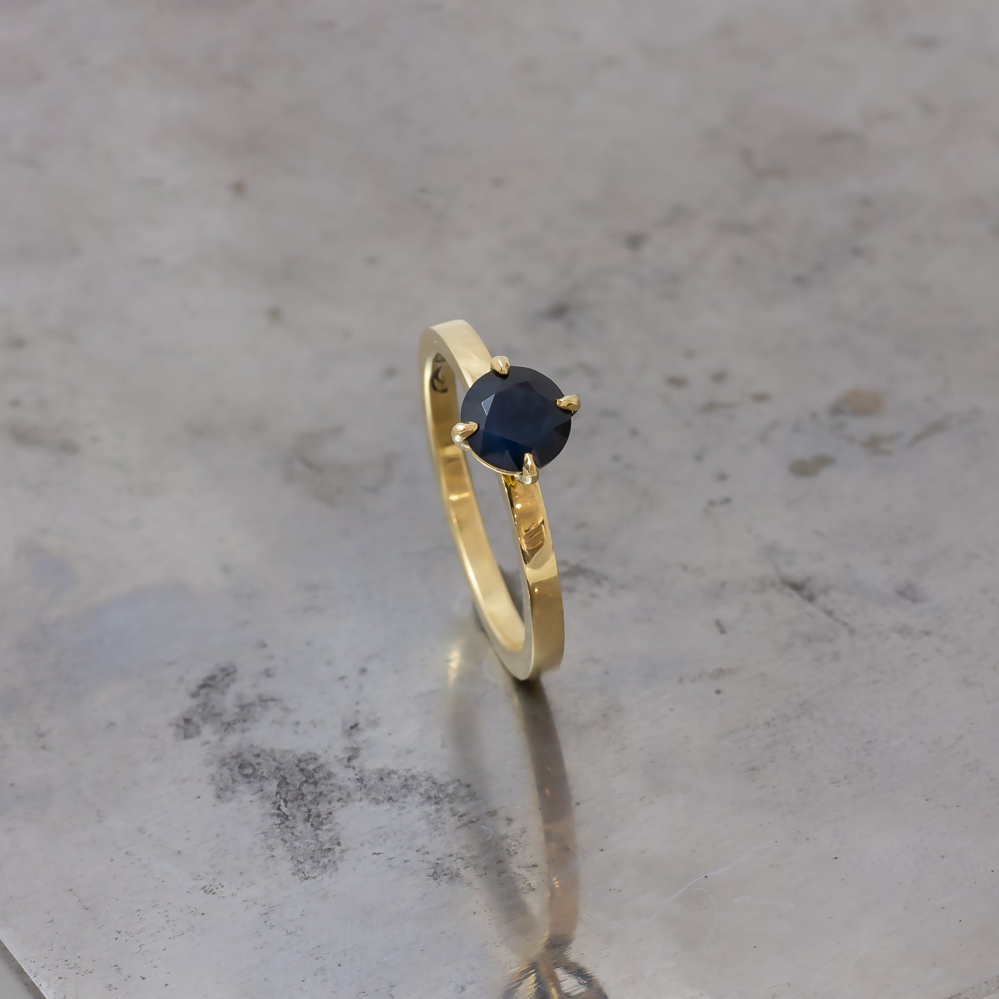 4- Claw Australian Sapphire Ring