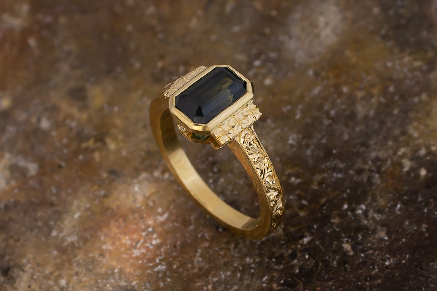 Bloom No.2 - 18ct Yellow Gold Australian Sapphire Ring