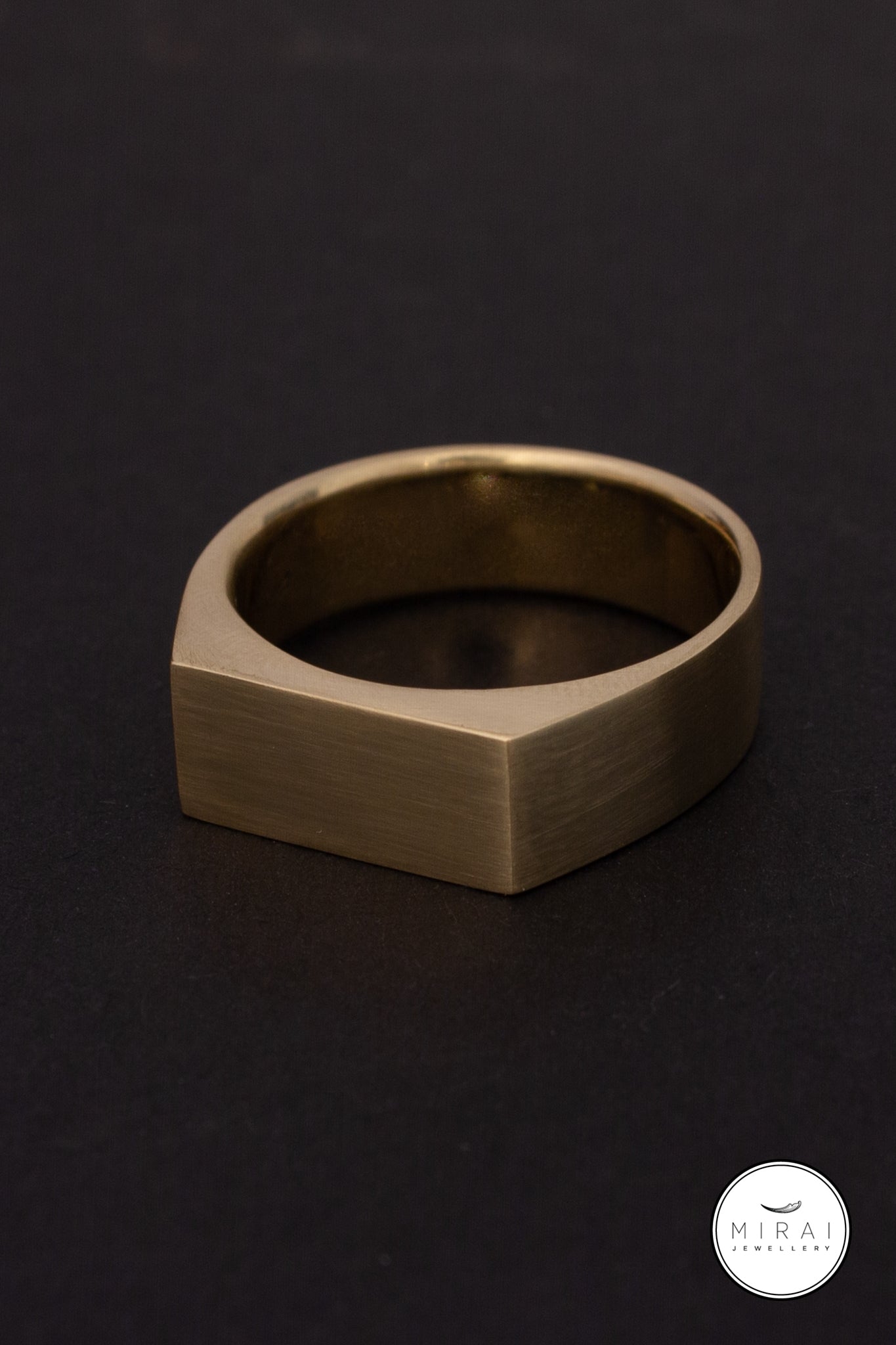Taira - Flat Top Ring